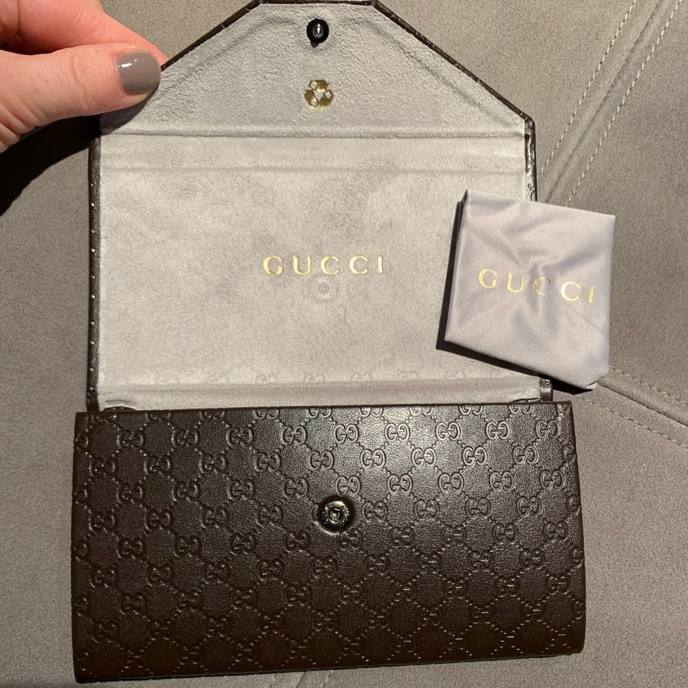 GUCCI Trifold Leather Sunglass Case